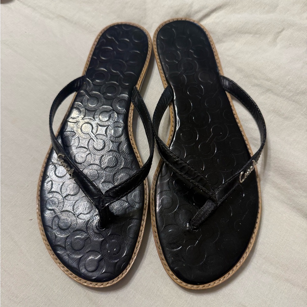 COACH Signature Logo Patent Leather Black Flip Flops Size 8.5B